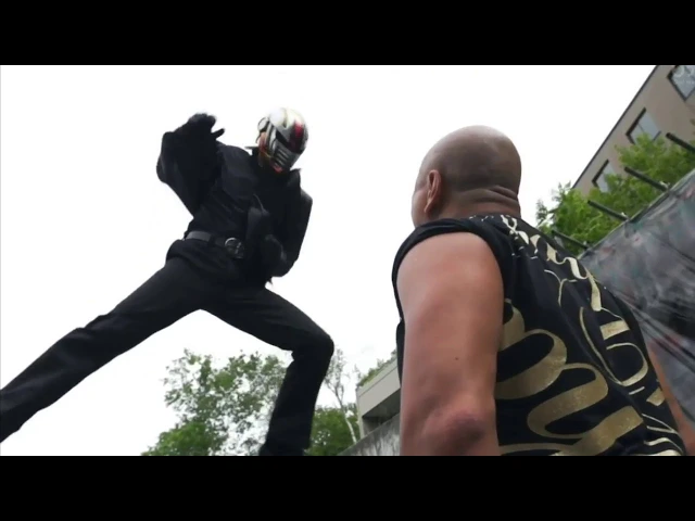 假面教師kamen teacher 01 fight scene